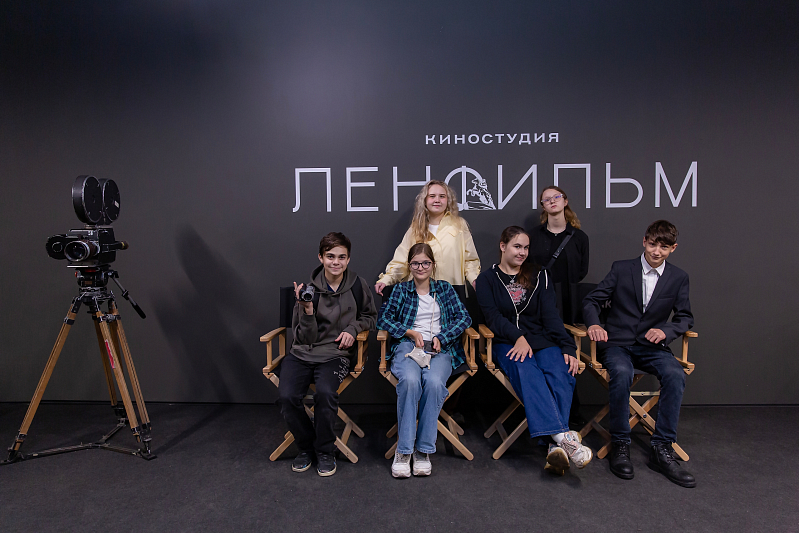 Будущие кинематографисты изучили кинопрофессии на профильной смене Академии талантов