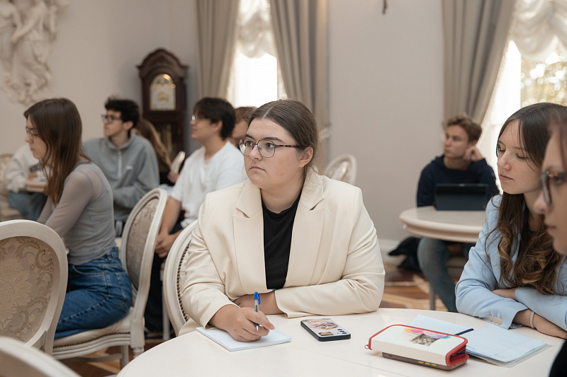 Анализировали, решали и изучали: в Академии таланов прошла профильная смена по обществознанию