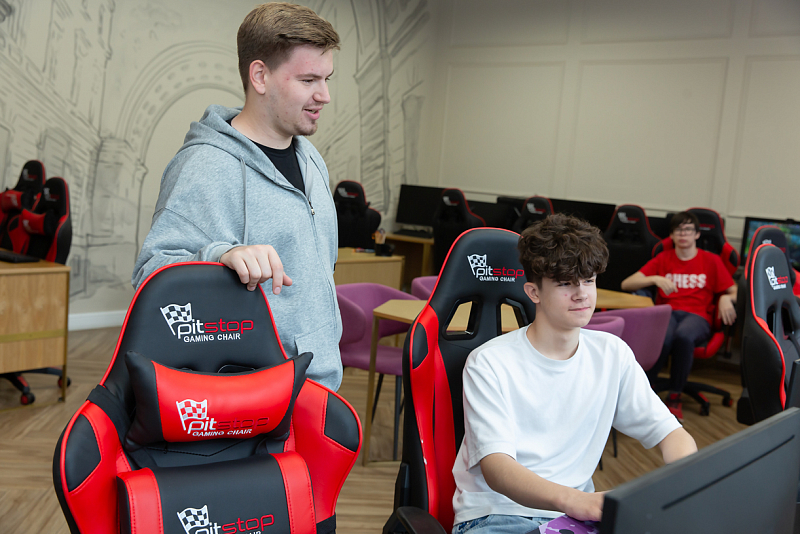 Юные киберспортсмены вышли на новый уровень в «Боевой арене: Dota 2»